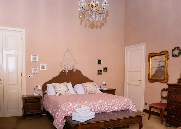 Chiara 산세바스티아노쿠로네